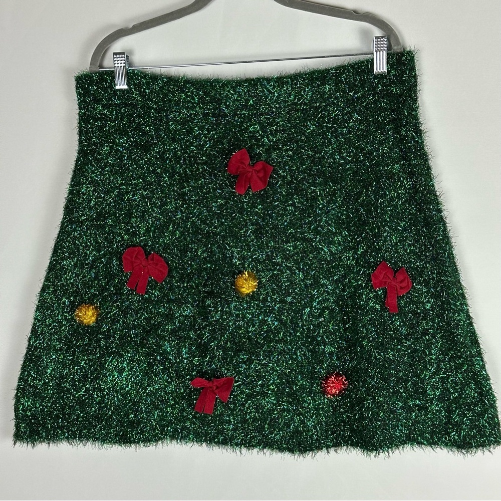 Celebrate Together light-up Christmas tree skirt - size 1x